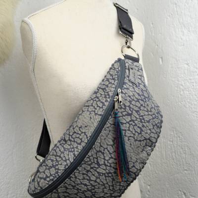 Bauchtasche XXL Leo