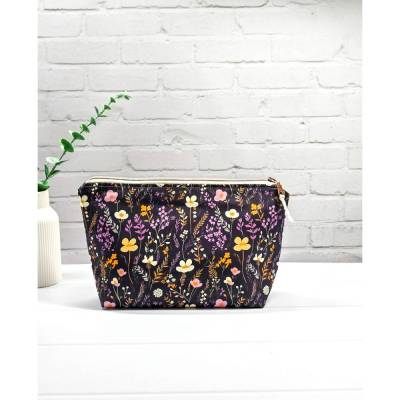Projekttasche Größe S Wildblumen – Handgenähte Baumwolltasche für Sockenstrickzeug mit Reißverschluss