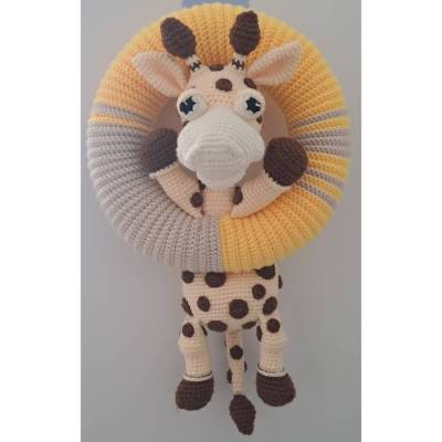 Gehäkelte Deko-Giraffe | Handgemachter Türkranz mit Safari-Charme | Charmanter Blickfang für Ihre Wand
