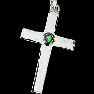 Heiliges Kreuz mit Opal Anhänger in Silber 