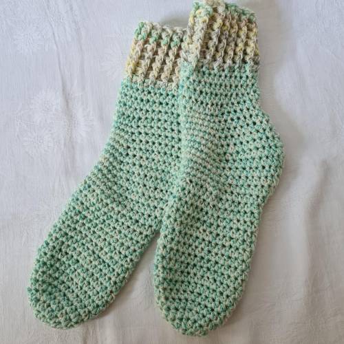 Häkelsocken Wollsocken Gr. 38/39 handgefertigt
