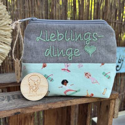 Schminktasche Lieblingsdinge mint gemustert mit Yoga Motiv – Kosmetiktasche Geschenk Herzensmenschen