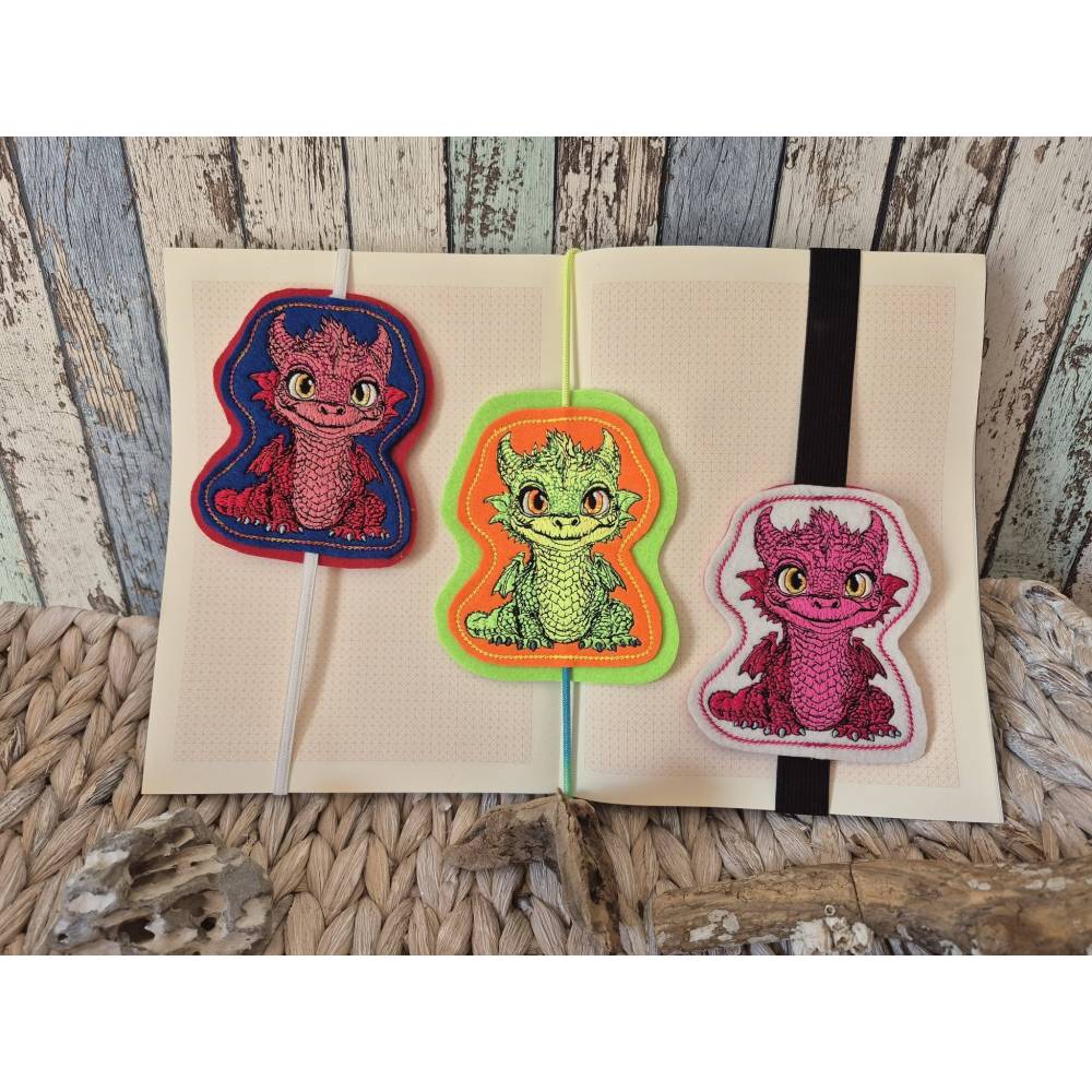 Niedlicher Drache Lesezeichen ITH Stickdatei 10x10cm – Fantasy Gadget für Lese- und Stickbegeisterte Bild 6
