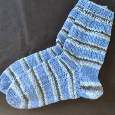 Handgestrickte Socken Gr. 32/33 in verschiedenen Blautönen