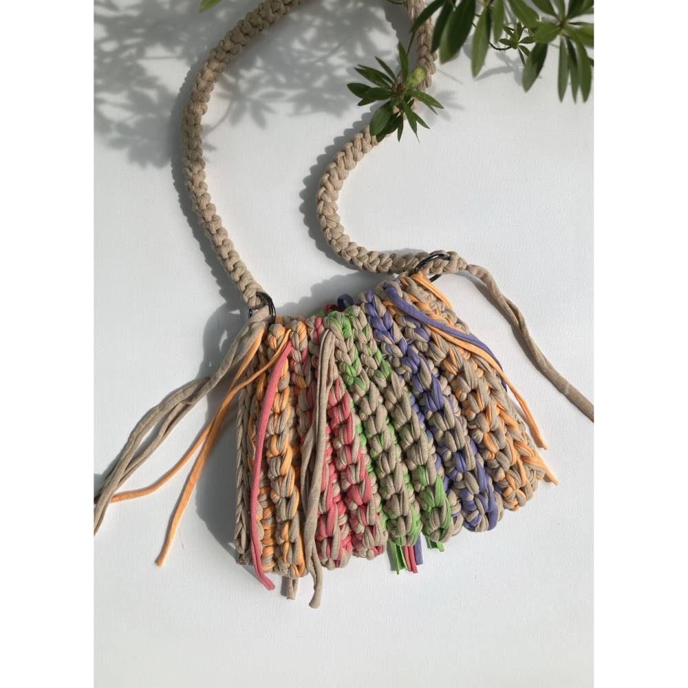 Festival Crossbody Tasche in Eiscreme Farben – Gehäkelte Umhängetasche mit Fransen I Festivaltasche Boho Chic Bild 3