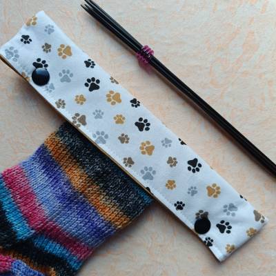 Nadelgarage, Nadelsafe, Nadelspiel Safe, Nadeltasche für 20 cm lange Sockennadeln, Pfoten 