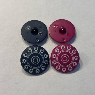 runder Ösenknopf von Tante Ema, Union Knopf, blau und pink