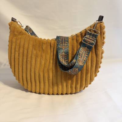 Moonbag Bananentasche aus Breit Cord – XXL Rippendesign, senf, vielseitig & geräumig