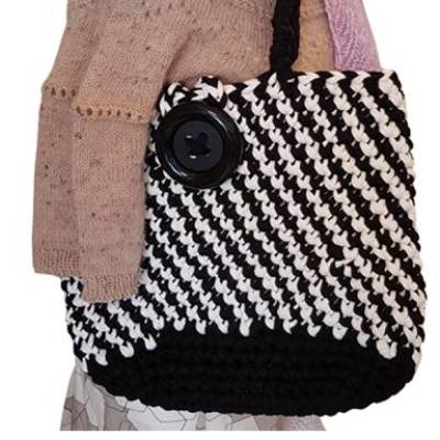 Schwarz-Weiße Handtasche aus Textilgarn häkeln – PDF Anleitung von Karlems Lädchen