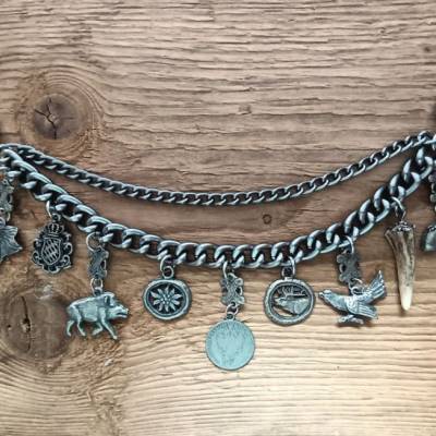 1 Kinder - Charivari,  9 Anhänger, ca. 24 cm, Trachtenschmuck, Lederhosenschmuck