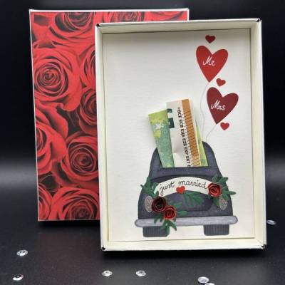 BigBOX - Geschenkbox Hochzeit – Handgemalte Geldgeschenkbox mit Rosen & Hochzeitsauto