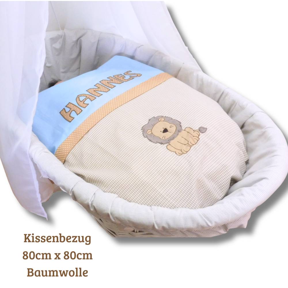 weißer weihnachtsbaum geschmückt Eleganter Weihnachtsbaum, mit goldenen Kugeln und leuchtenden Lichtern Bienenwachs für Kerzen