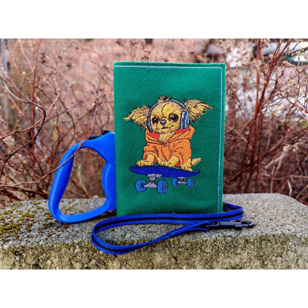 Langhaar Chihuahua Stickdatei 10x10cm – Skater Hund mit Skateboard, Hoodie & Kopfhörer Bild 8