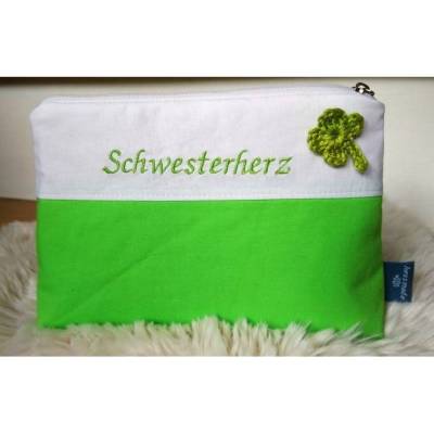 Kosmetiktasche Schwesterherz in Frühlingsgrün mit Glücksklee, Unikat