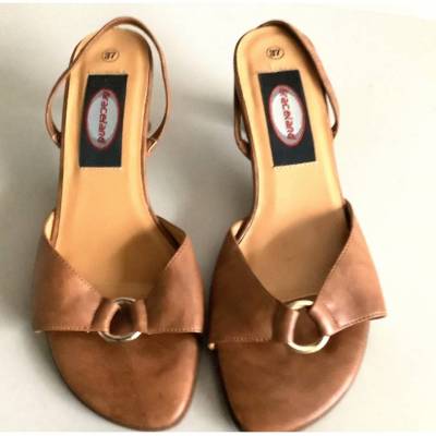 Wunderschöne hellbraune Vintage Sandalen Sommerschuhe - GR. 37 - aus den 80er Jahren