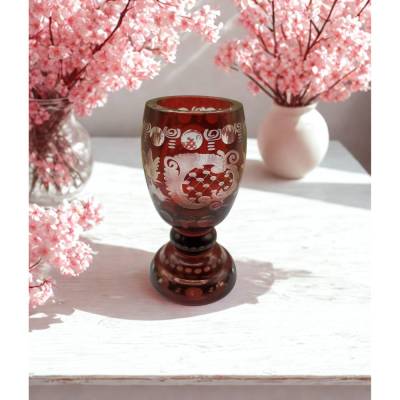 Antiker Böhmischer Rubinglas-Pokal Egermann Stil – Handgeschliffen, 14,5 cm, 550g