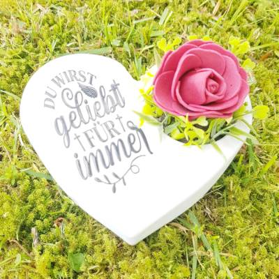 Grabherz aus Beton mit Schriftzug und Rose Grabschmuck Trauer Grabgesteck Herz
