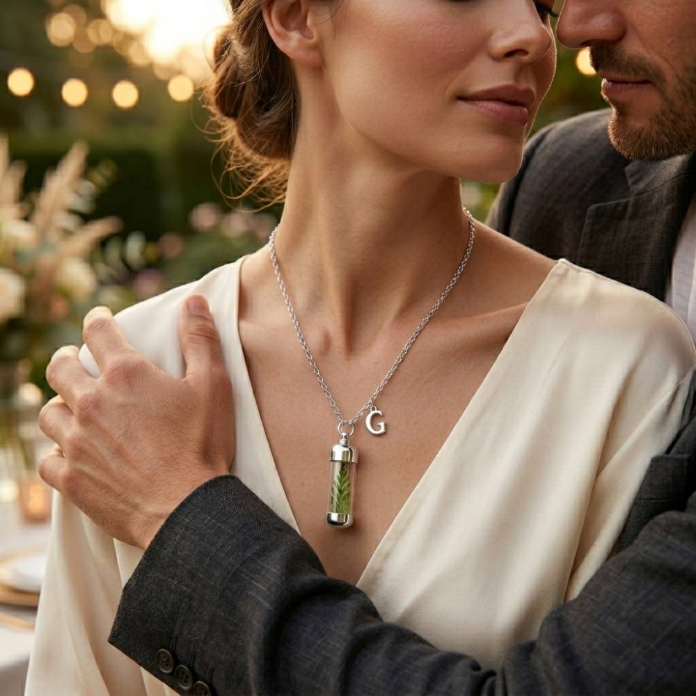 Edelstahlkette mit Farn-Terrarium  Personalisierter Glasanhnger,  Minimalistisch & Einzigartig
