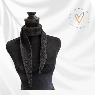 Sophie Schal Kleiner Strickschal Handgefertigtes Geschenk Gestricktes Halstuch  Baumwolle Polyester  Polyester Polyamid 
