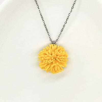Gelbe Löwenzahn Halskette Polymer Clay realistischer Gelben Anhänger an Nylonband oder Kette