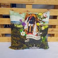 Großes Baumwollkissen mit Motiven rund um den Märchenkönig Ludwig II – inklusive Füllkissen