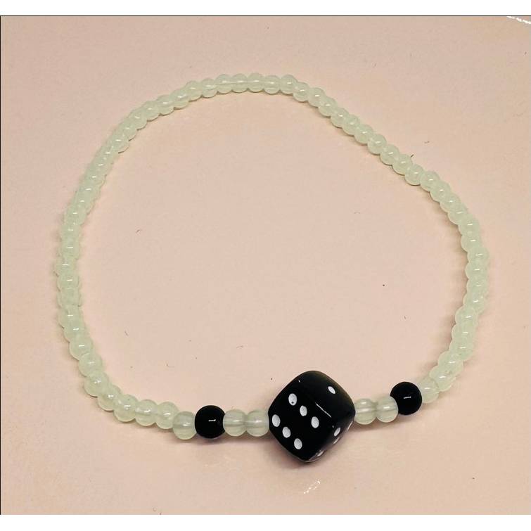 Glow in the Dark Armband personalisiert – Leuchtendes Namensarmband mit Wunschtext, handgemacht in Deutschland Bild 7