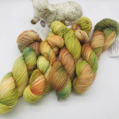 Sockenwolle 4-fach handgefärbt "Frühherbst"