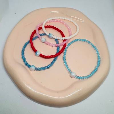 Handgemachtes Perlenarmband für Kinder & Jugendliche – Buntes Freundschaftsarmband für den Sommer