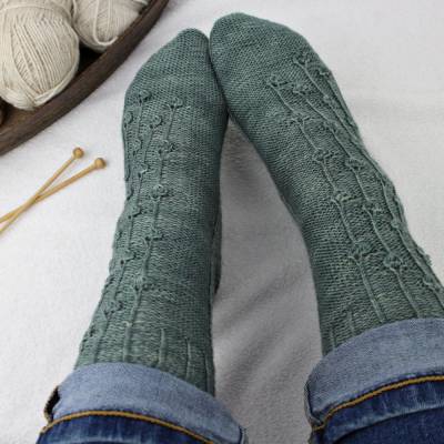 Strickanleitung Socken für Damen mit Strukturmuster und Käppchenferse