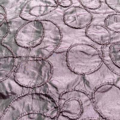 COUPON Designer Taft Stoff lila 100% Polyester 3D Crash Stickerei Ringe 1,30m x 1,30m