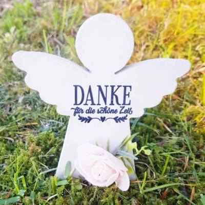 Engel aus Beton mit Schriftzug Grabschmuck Trauer Gedenken Vermissen Gedenkstein Erinnerung