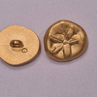 Knopf 17mm Öse Metall Nugget mit Blume gold