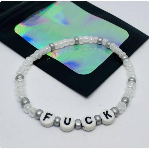 Personalisiertes Perlenarmband mit Wunschtext – Handgemachtes Statement Schmuck Y2K Boho Bild 6