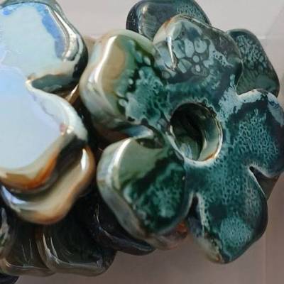 Keramikperle Blume III oasis marble 3078
