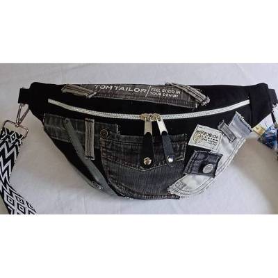Upcycling aus Jeans, Crossbodybag, Bodybag „Black Denim“ aus schwarzer Jeans mit Applikationen