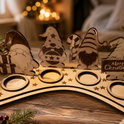 Weihnachtlicher Adventskranz aus Holz mit Wichteln – Handgemachte Adventsdeko für Teelichter