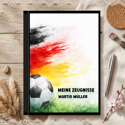 Süße Zeugnismappe für Jungs | Personalisiert | Fußball - Motiv | Einschulung & Schulanfang Geschenk | 26-46