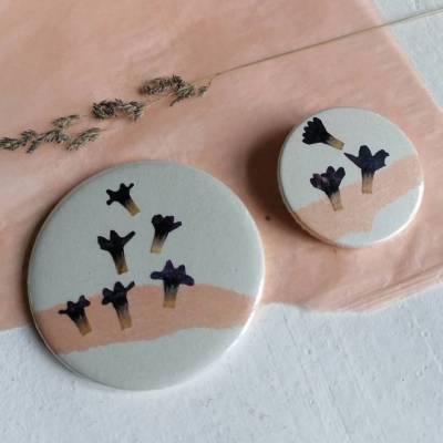 Set Handspiegel und Button mit getrockneten Blüten, handgemacht