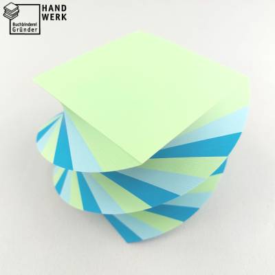 Abreißblock, Notizblock, gedreht, blau, hellblau, hellgrün, 9 x 9 x 8,5 cm