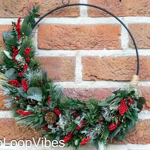 Klassischer Haltbarer Advent Weihnachtstrockenblumenkranz Winterloop/Blumenring mit viel Blumen Weihnachtszeit