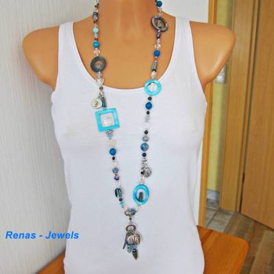 Lange Boho Bettelkette blau weiß braun silberfarben mit Quaste & Lebensbaum Anhänger – Perlenkette aus Perlmutt, Glas & Edelstein