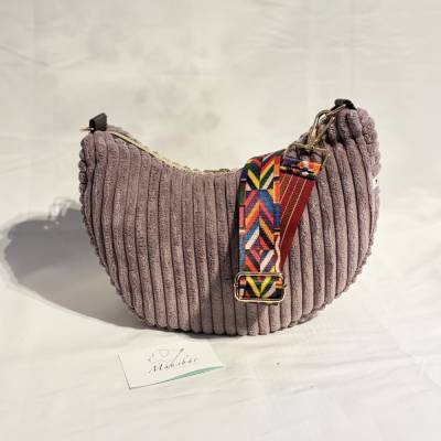 Moonbag Altrosa | Cordtasche Damen | Crossbody Bag aus Breitcord | Handgemachte Bananentasche
