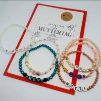 MAMA Armband personalisiert – Handgemachtes Perlenarmband mit Wunschtext | Muttertagsgeschenk | Geschenk für Mama