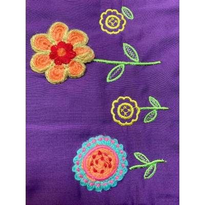 Bestickter Stoff lila mit bunten Blumen & Wolken METERWARE – 150cm breit