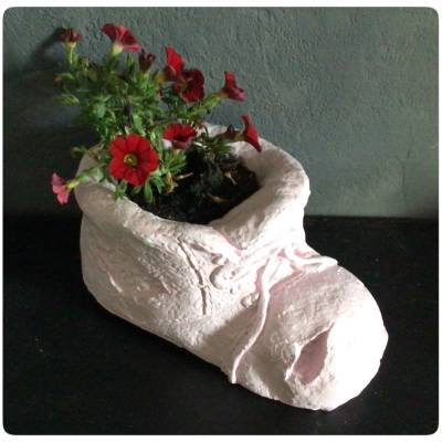 Blumentopf  Übertopf für ihre Pflanzen -  Schuh rosa