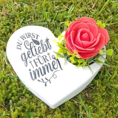 Grabherz aus Beton mit Schriftzug und Rose Grabschmuck Trauer Grabgesteck Herz