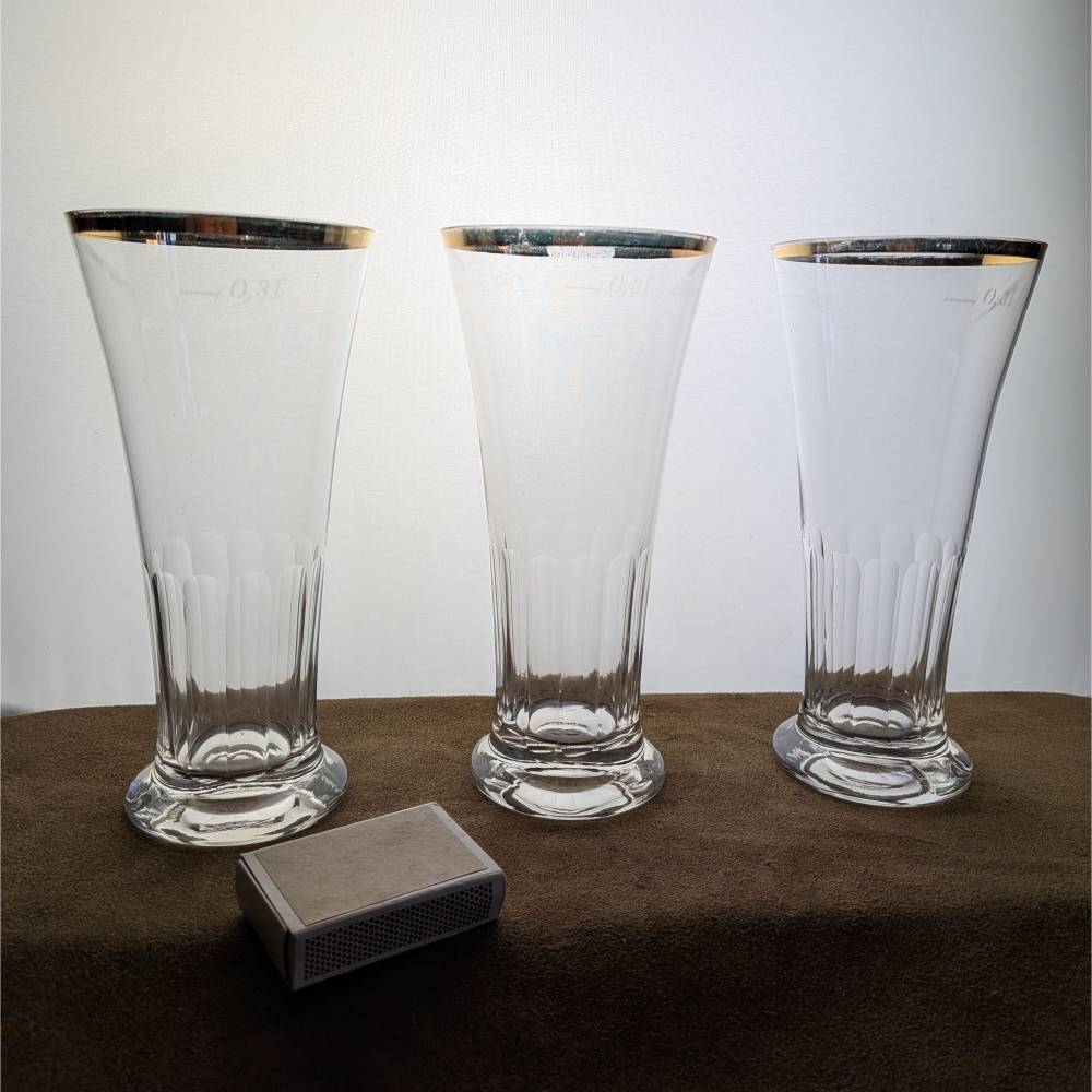 Antike Biergläser 3er Set in Tulpenform mit elegantem Facettenschliff & Goldrand ca. 1900-1920 handgravierter Eichstrich