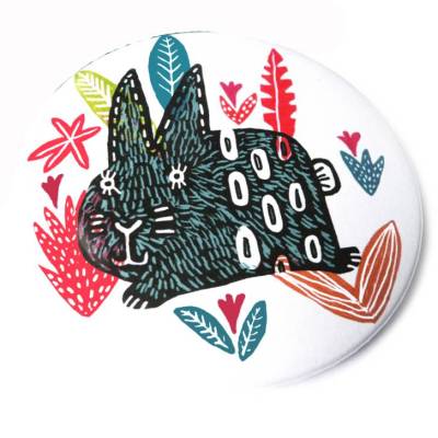 Hase auf Taschenspiegel, Button, Magnet oder Flaschenöffner, handgemacht.