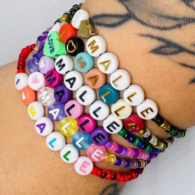 Handgemachtes Perlenarmband – Personalisiertes Geschenk für Patentante oder Mallorca-Fans