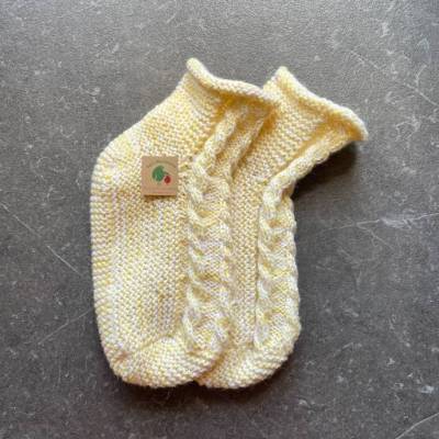 Stricksocken 38/39 handgestrickt – Wollsocken mit mehr Weite, Saunasocke, Bettsocke, Multifunktionssocke, Geschenkverpackung